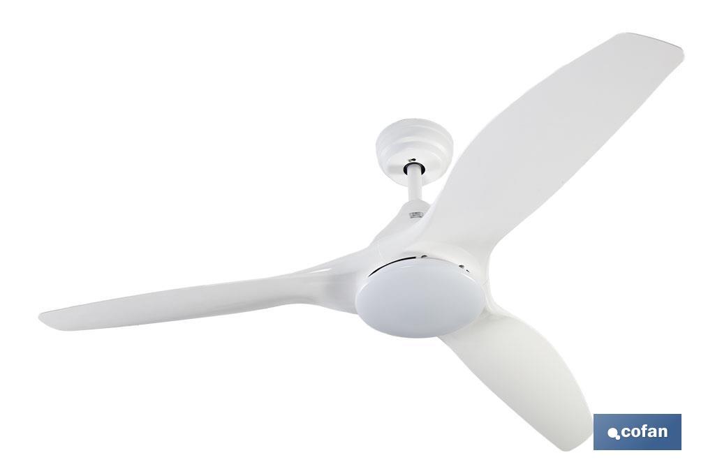 Ventilador de techo blanco con 3 aspas y luz led